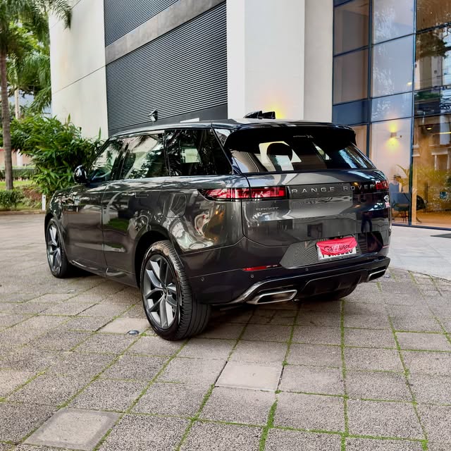 LAND ROVER RANGE ROVER SPORT P510E PHEV DYNAMIC HSE - Imagem 4