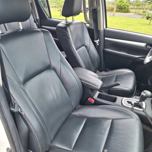 TOYOTA HILUX SRX - Imagem 9