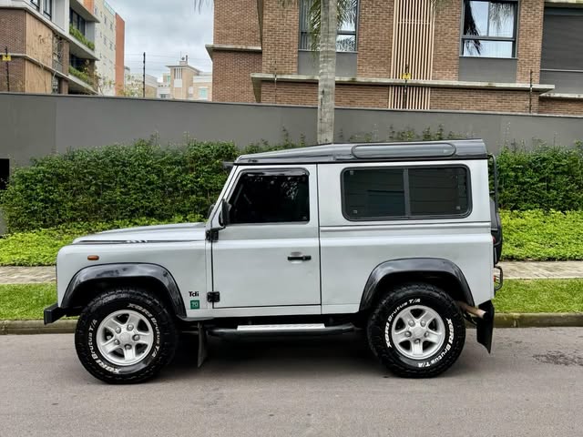 LAND ROVER DEFENDER - Imagem 2