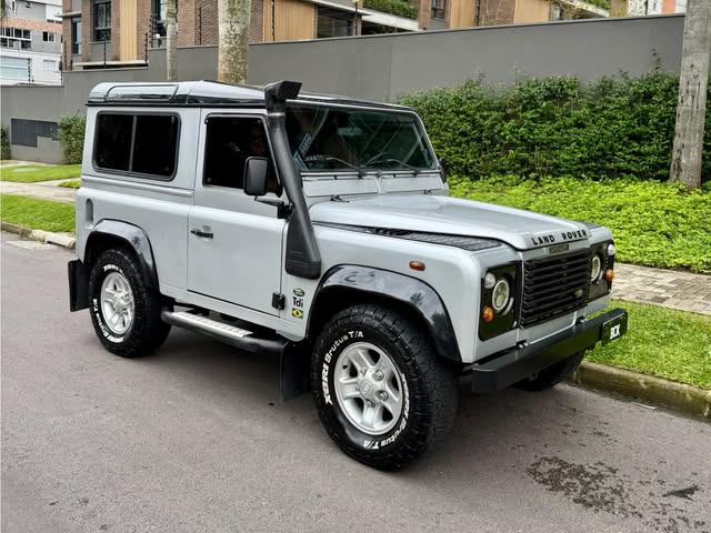 LAND ROVER DEFENDER - Imagem 11