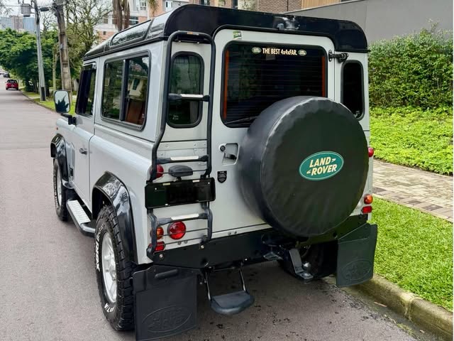 LAND ROVER DEFENDER - Imagem 20