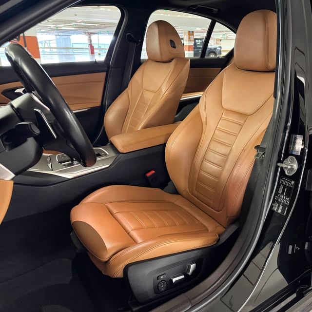 BMW 320I M SPORT - Imagem 9