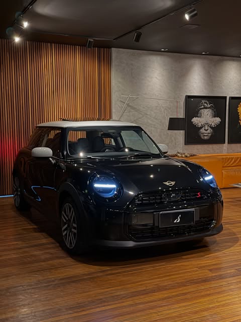 MINI COOPER S EXCLUSIVE - Imagem 2