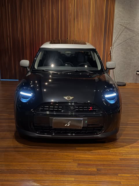 MINI COOPER S EXCLUSIVE - Imagem 16
