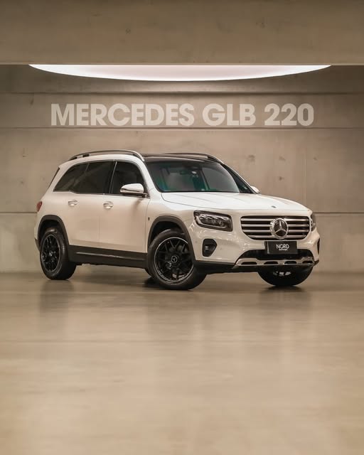 MERCEDES-BENZ GLB 220 PROGRESSIVE - Imagem 1