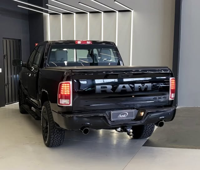 RAM CLASSIC LARAMIE - Imagem 5