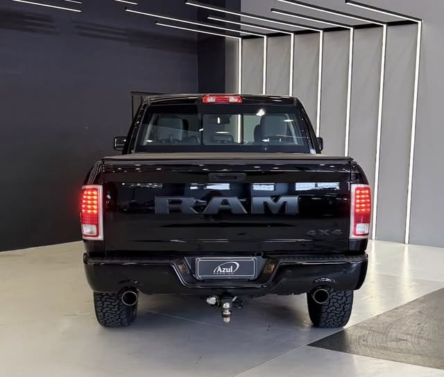 RAM CLASSIC LARAMIE - Imagem 6