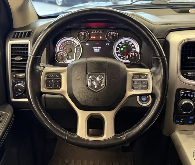 RAM CLASSIC LARAMIE - Imagem 7