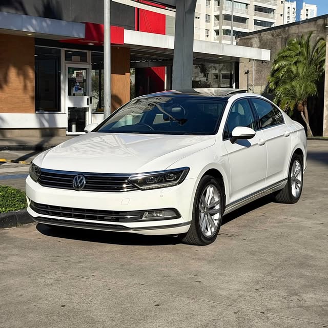 VOLKSWAGEN PASSAT HIGHLINE - Imagem 2