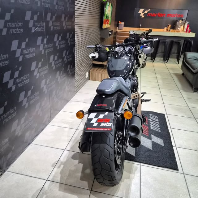 HARLEY-DAVIDSON FAT BOB 107 - Imagem 12