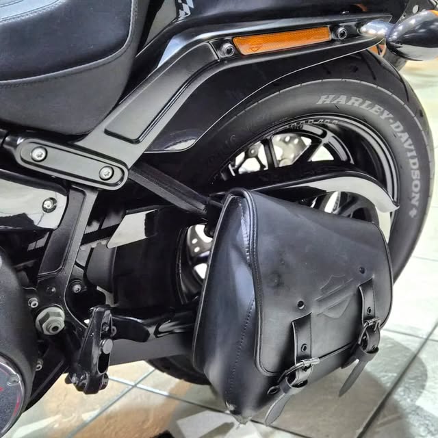 HARLEY-DAVIDSON FAT BOB 107 - Imagem 10