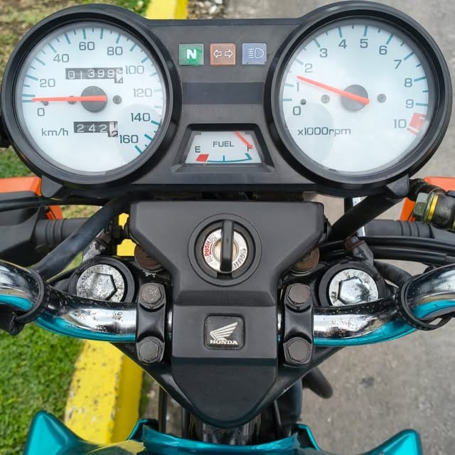 HONDA CBX 200 - Imagem 5