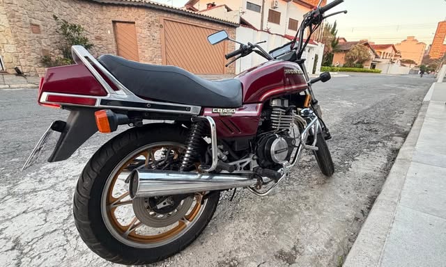 HONDA CB 450 CUSTOM - Imagem 4