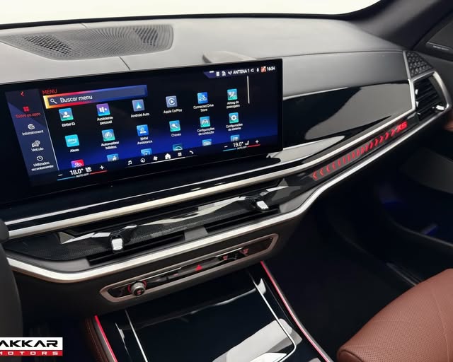 BMW X5 XDRIVE50E M SPORT - Imagem 17
