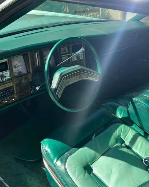 LINCOLN CONTINENTAL MARK V - Imagem 13