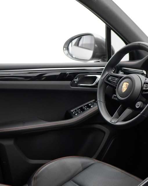 PORSCHE MACAN T - Imagem 4