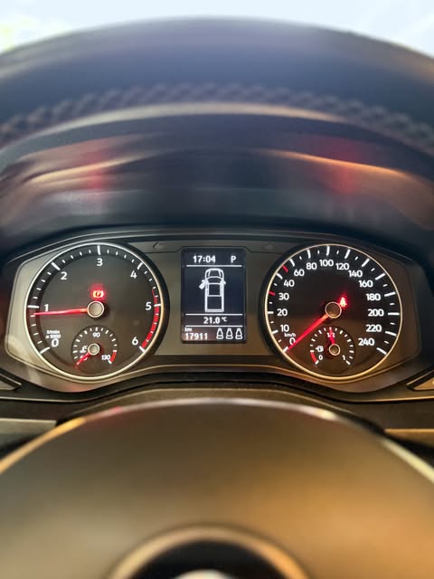 VOLKSWAGEN AMAROK HIGHLINE V6 - Imagem 15