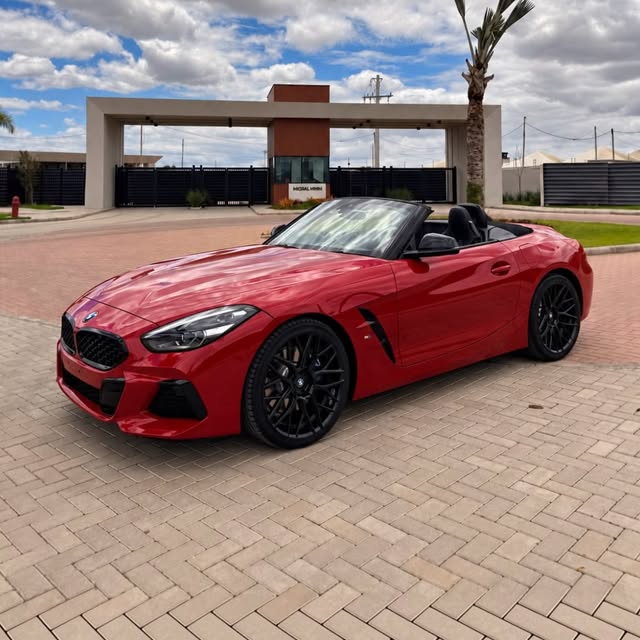 BMW Z4 30I M SPORT - Imagem 2