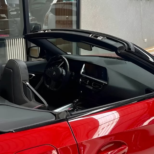 BMW Z4 30I M SPORT - Imagem 9