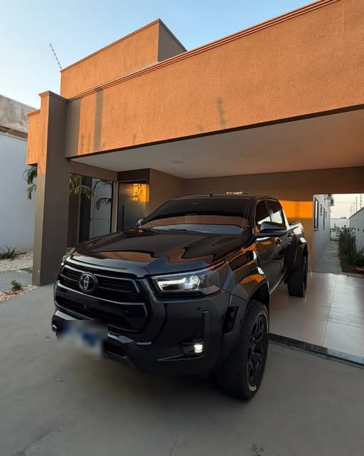 TOYOTA HILUX SRX PLUS - Imagem 2