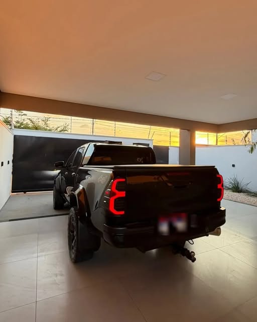 TOYOTA HILUX SRX PLUS - Imagem 7
