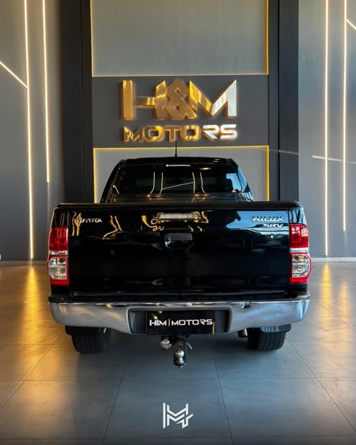 TOYOTA HILUX SRV - Imagem 6