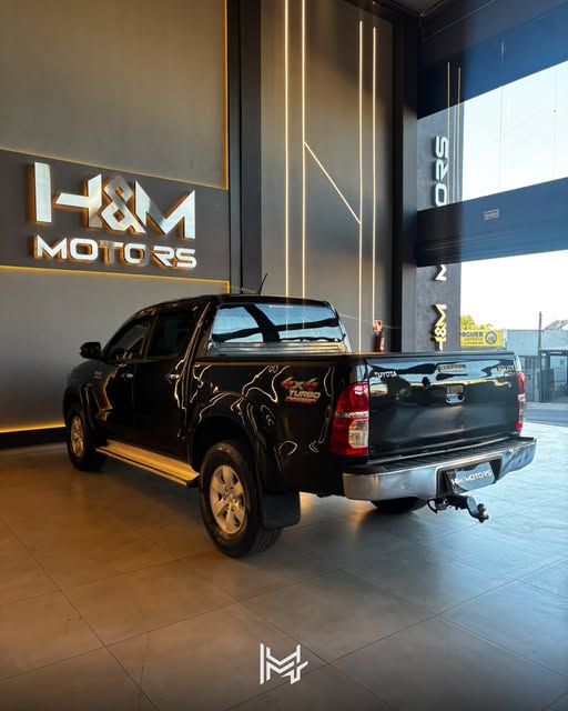 TOYOTA HILUX SRV - Imagem 7
