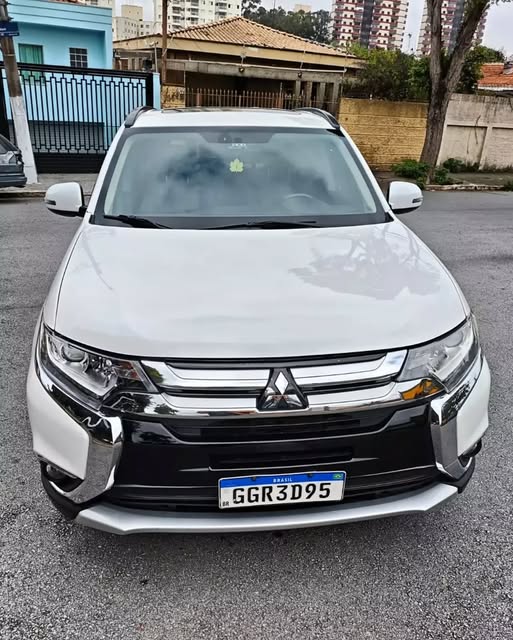 MITSUBISHI OUTLANDER - Imagem 10