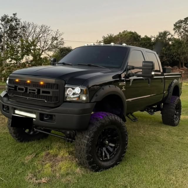 FORD F-250 XLT SUPER DUTY - Imagem 2
