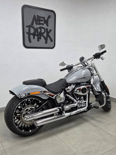 HARLEY-DAVIDSON SOFTAIL BREAKOUT - Imagem 1
