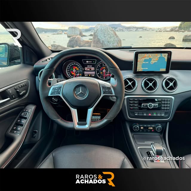 MERCEDES-BENZ GLA 45 AMG - Imagem 17