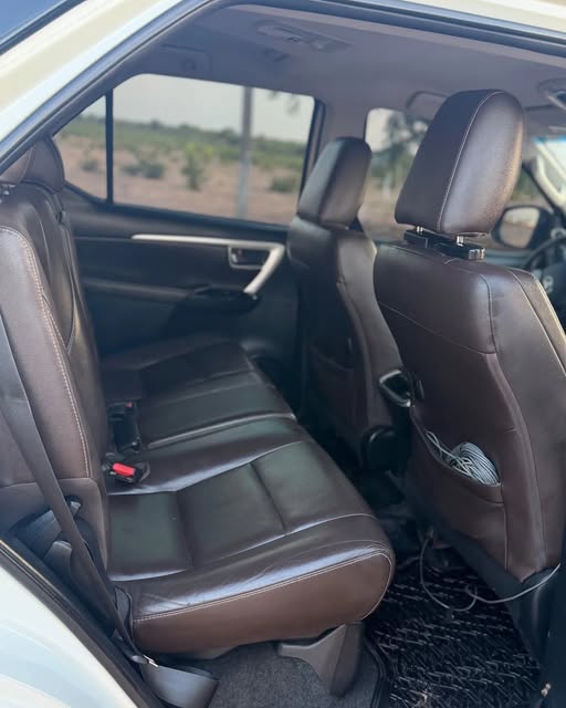 TOYOTA HILUX SRX - Imagem 8
