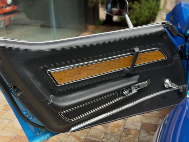 CHEVROLET CORVETTE STINGRAY TARGA - Imagem 17