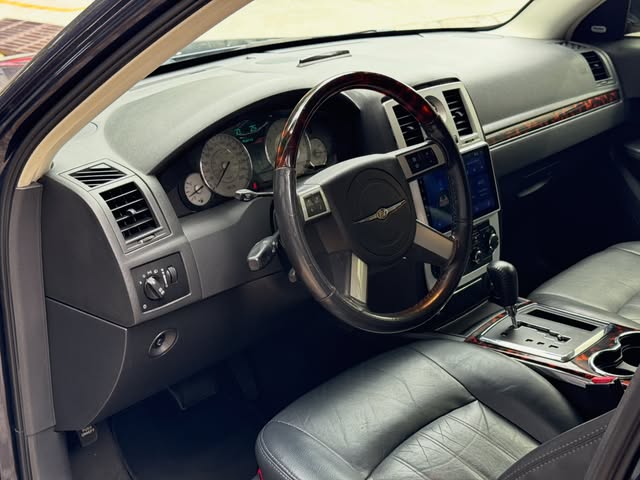 CHRYSLER 300 - Imagem 6