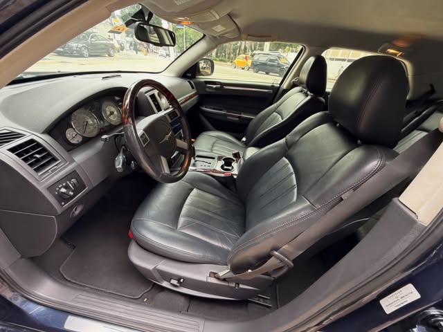 CHRYSLER 300 - Imagem 7