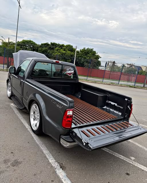 FORD F-250 XL-L - Imagem 10