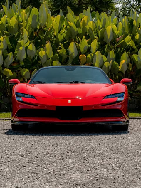 FERRARI SF90 STRADALE - Imagem 15