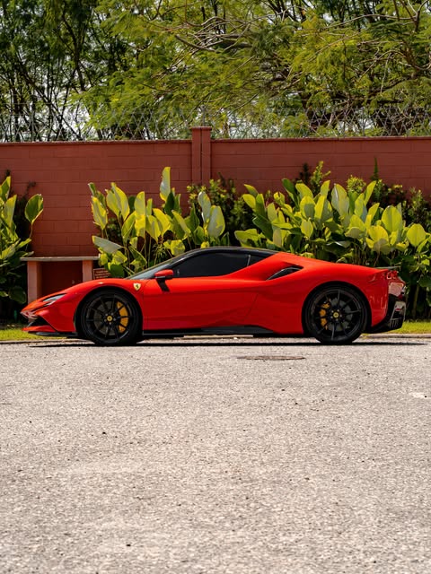 FERRARI SF90 STRADALE - Imagem 9