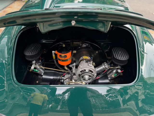 PORSCHE 356 SPEEDSTER - Imagem 19
