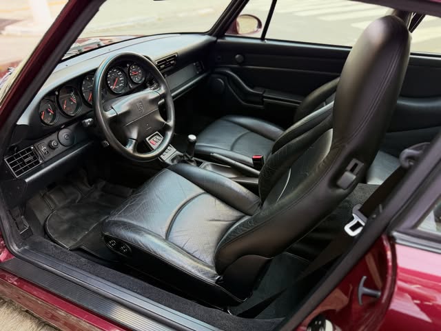 PORSCHE 911 CARRERA 4S - Imagem 15