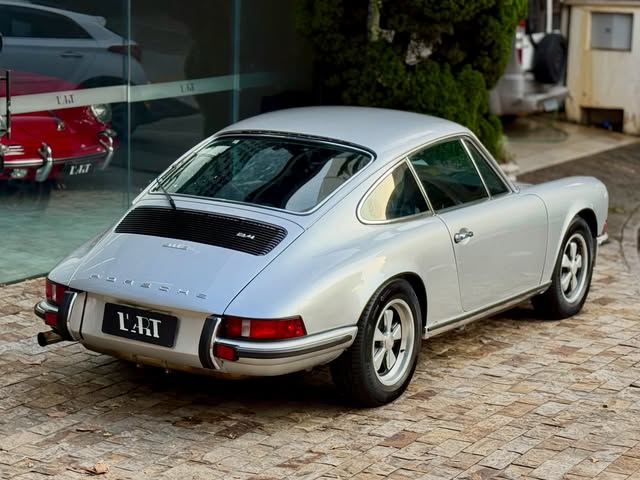 PORSCHE 911 E - Imagem 1