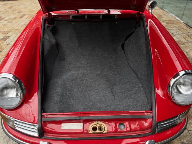 PORSCHE 911 L - Imagem 17
