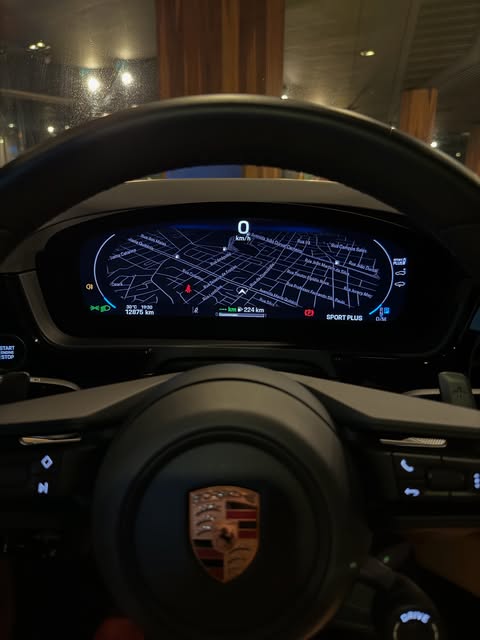 PORSCHE CAYENNE S E-HYBRID - Imagem 19