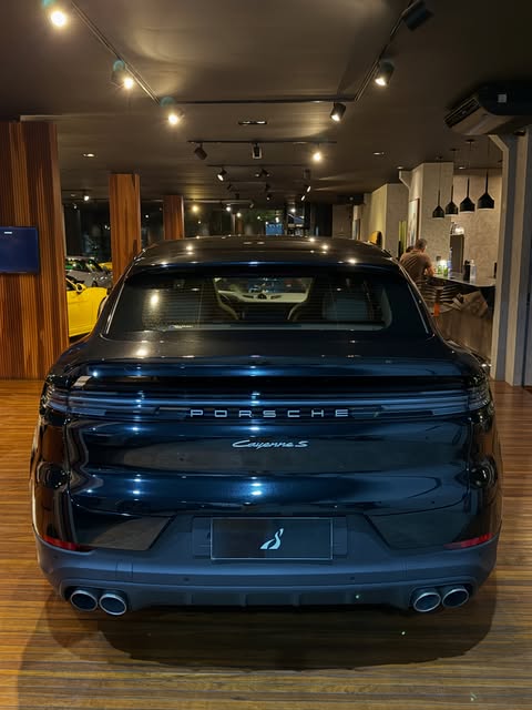 PORSCHE CAYENNE S E-HYBRID - Imagem 5