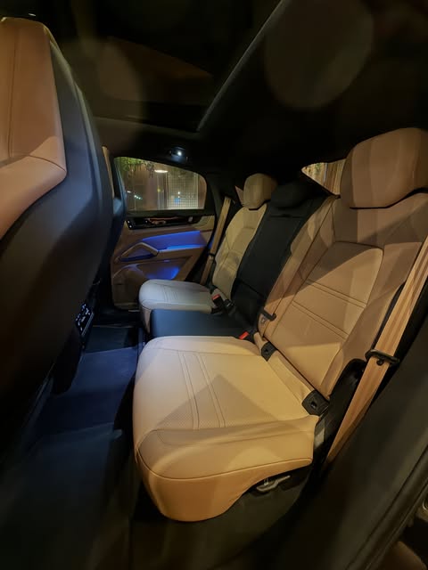 PORSCHE CAYENNE S E-HYBRID - Imagem 10