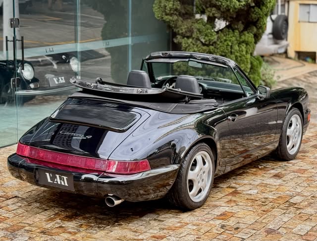 PORSCHE 911 CARRERA 4 CABRIOLET - Imagem 1