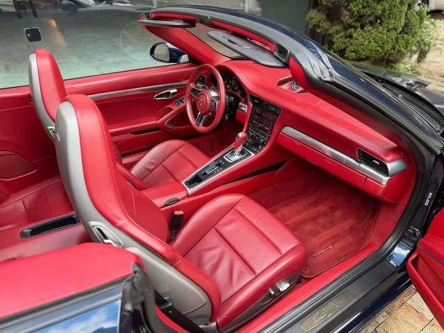 PORSCHE 911 CARRERA CABRIOLET - Imagem 13
