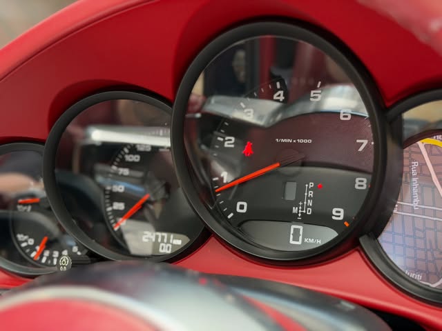 PORSCHE 911 CARRERA CABRIOLET - Imagem 17