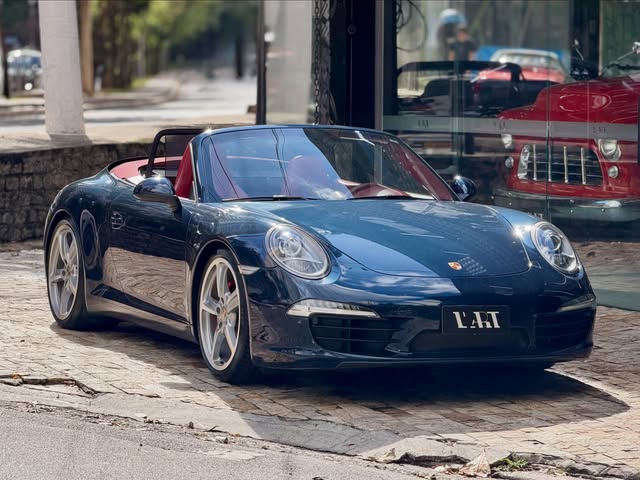 PORSCHE 911 CARRERA CABRIOLET - Imagem 3