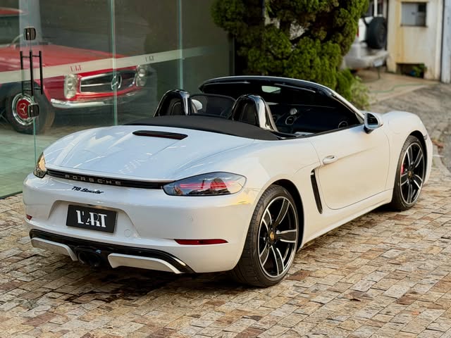 PORSCHE 718 BOXSTER - Imagem 1